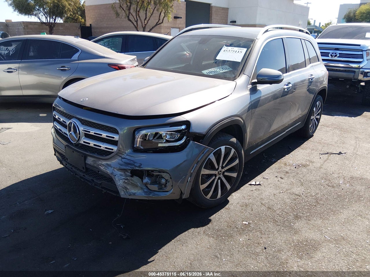 2020 MERCEDES-BENZ GLB 250   · 2/11