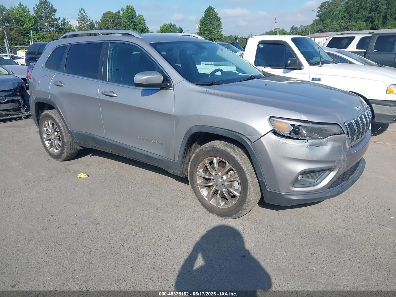 1C4PJMLB9KD****** · 2019 JEEP CHEROKEE LATITUDE PLUS 4X4