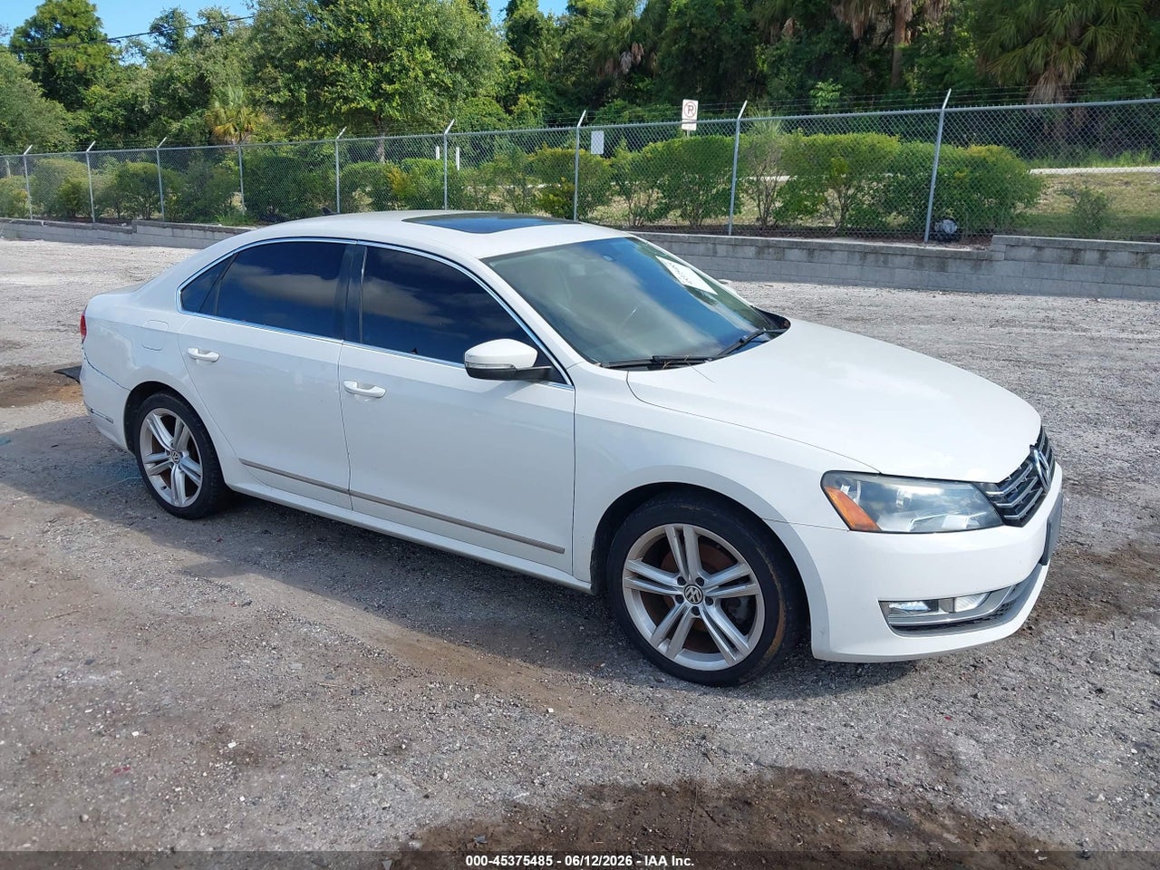 1VWCV7A35FC****** · 2015 VOLKSWAGEN PASSAT 2.0L TDI SEL PREMIUM