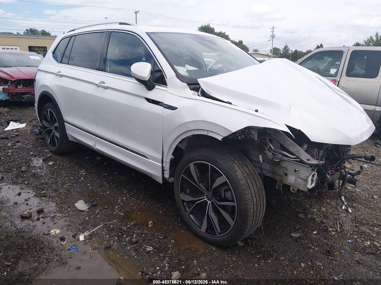 3VV4B7AX6NM****** · 2022 VOLKSWAGEN TIGUAN 2.0T SEL R-LINE