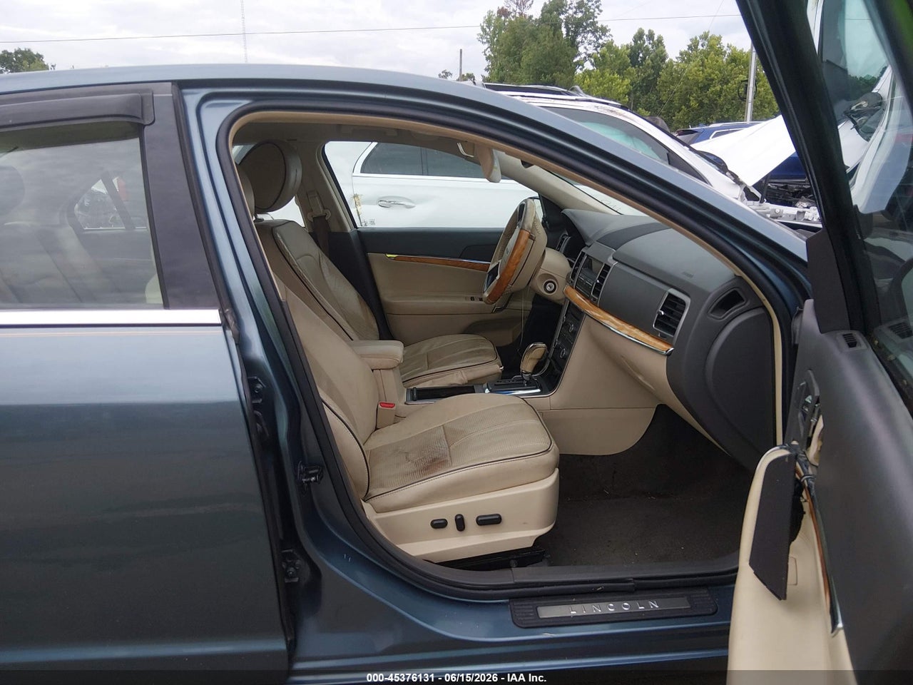 2012 LINCOLN MKZ HYBRID   · 5/11