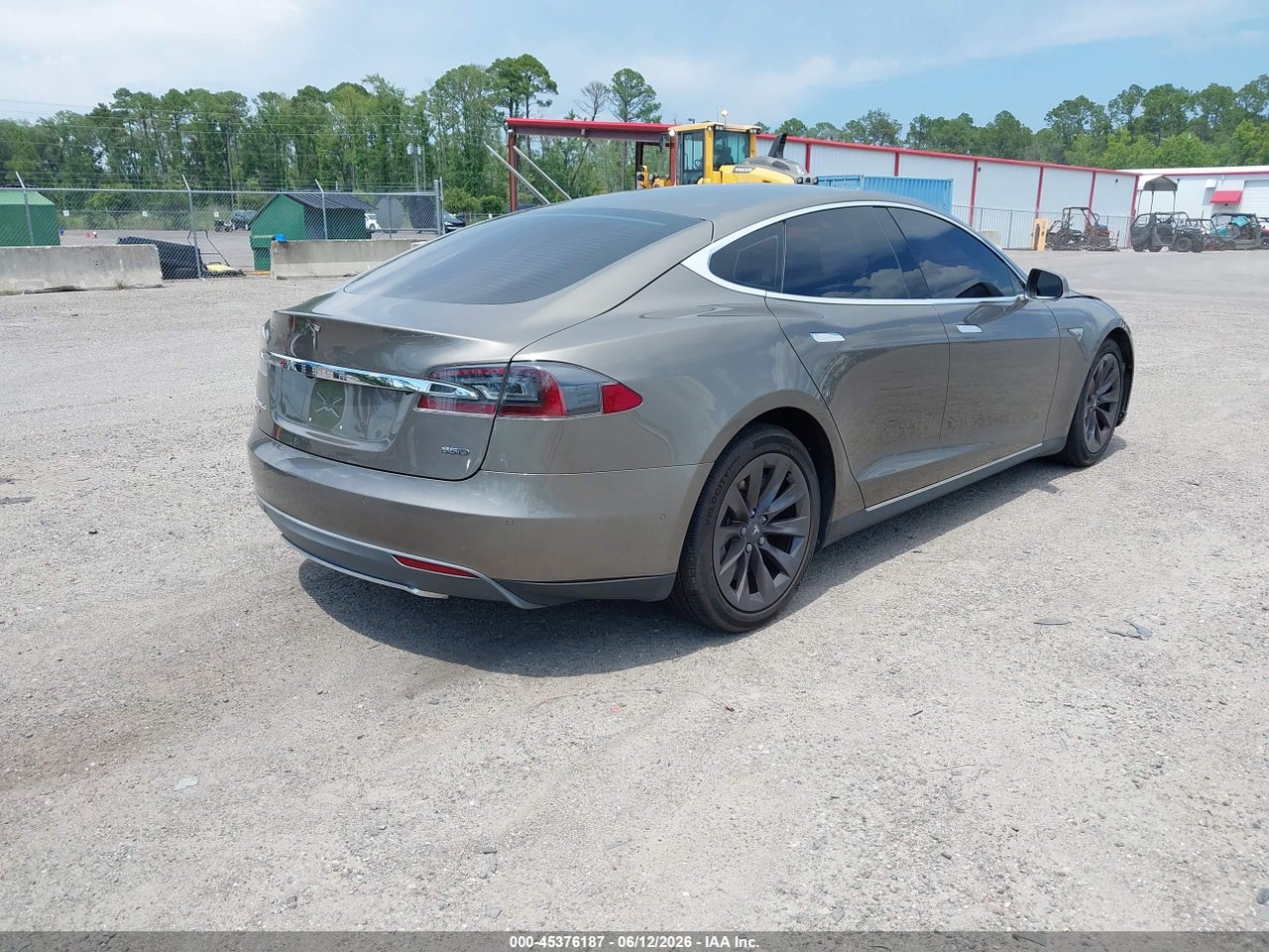 2016 TESLA MODEL S 60D/70D/75D/85D/90D · 4/11