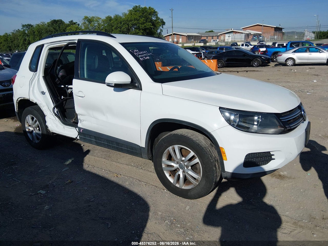 WVGAV7AX6HK****** · 2017 VOLKSWAGEN TIGUAN 2.0T/2.0T S