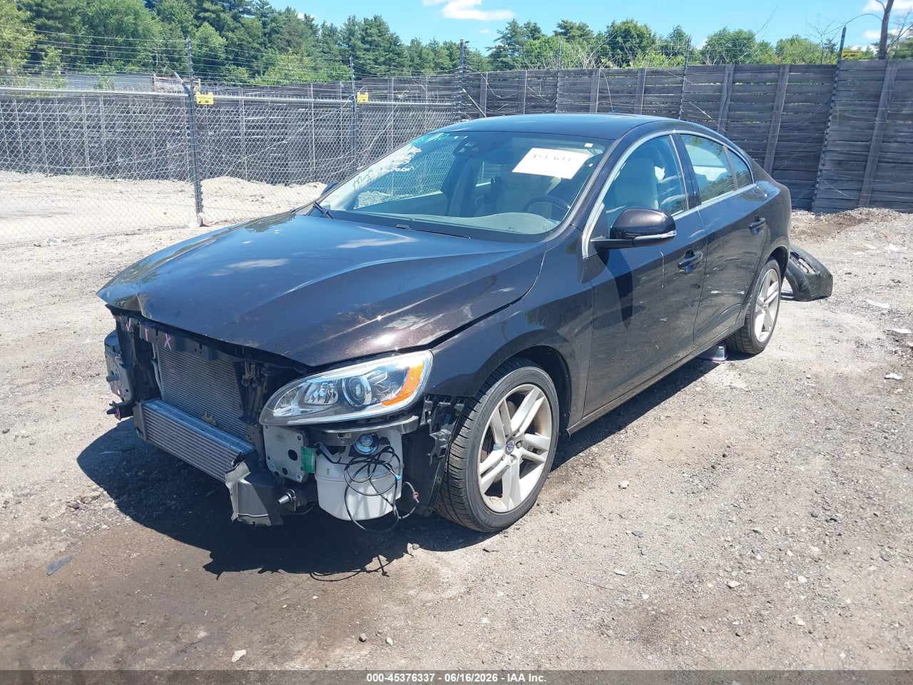 2015 VOLVO S60 T5 PLATINUM · 2/11