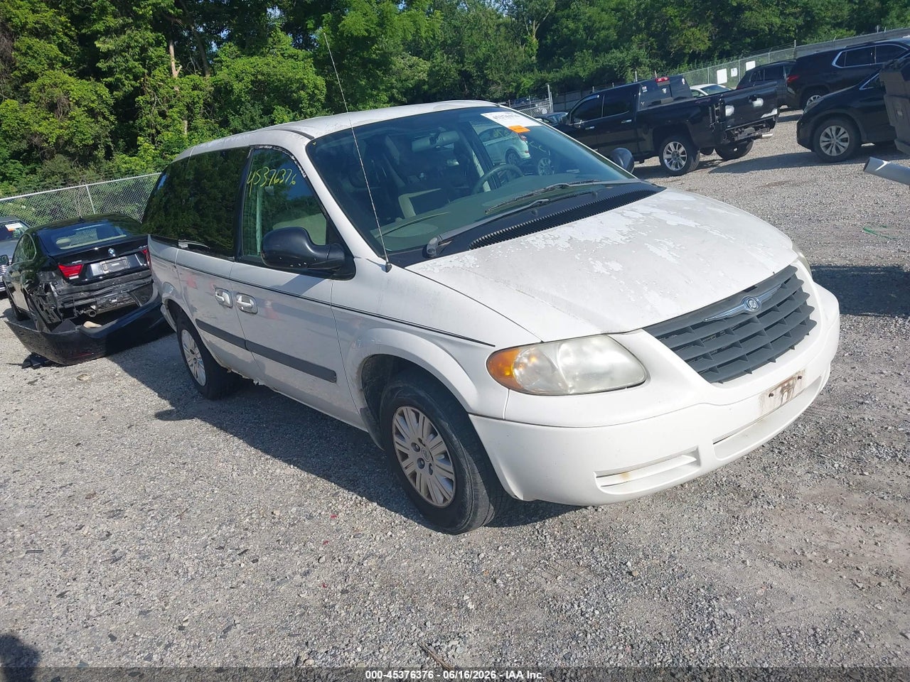 1A4GP45R36B****** · 2006 CHRYSLER TOWN &amp; COUNTRY