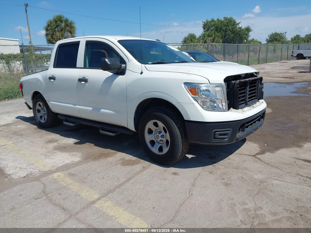 1N6AA1EK7KN****** · 2019 NISSAN TITAN S