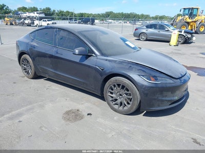 5YJ3E1EA4SF****** · 2025 TESLA MODEL 3 LONG RANGE REAR-WHEEL DRIVE/STANDARD REAR-WHEEL DRIVE