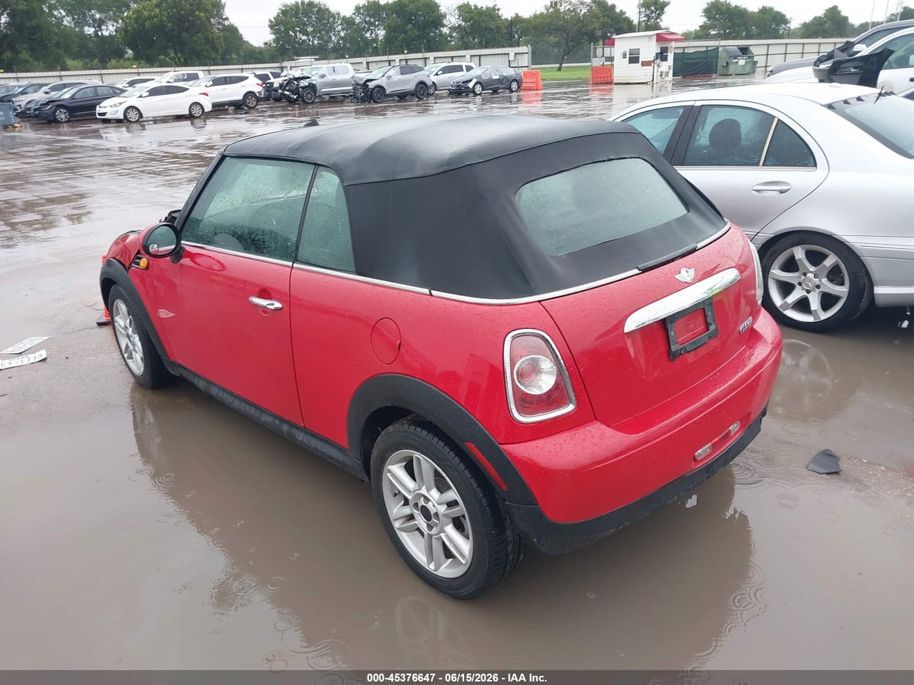 2011 MINI COOPER   · 3/11