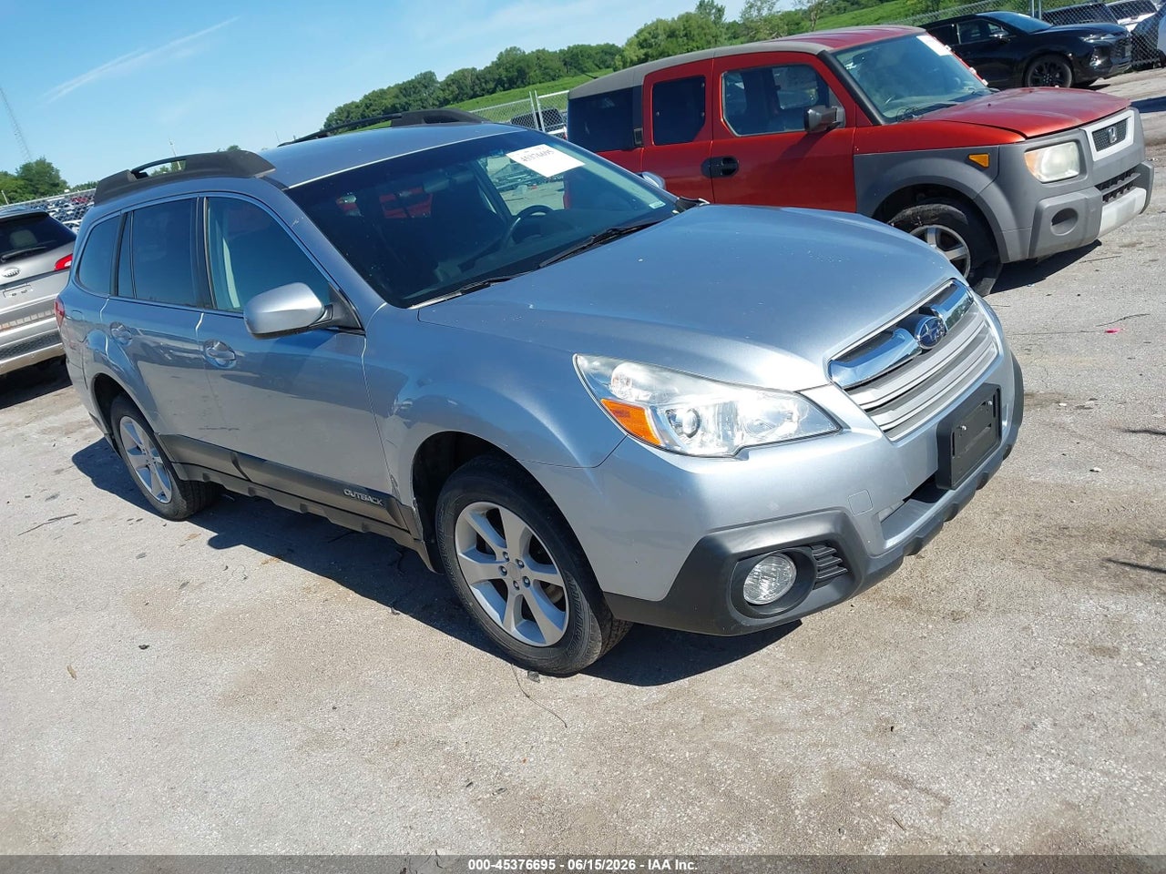 4S4BRBCC4D3****** · 2013 SUBARU OUTBACK 2.5I PREMIUM