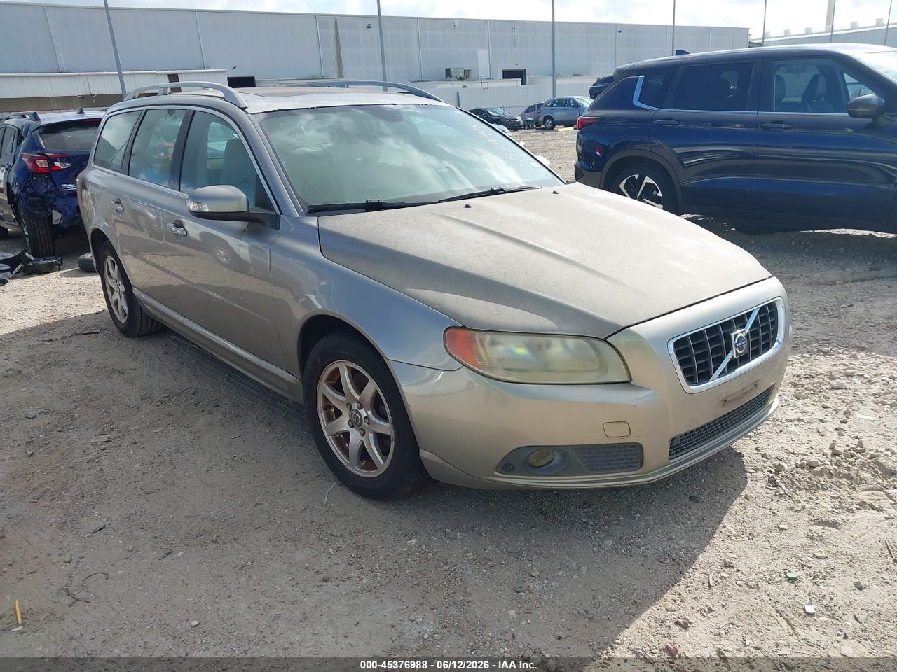YV1BW982381****** · 2008 VOLVO V70 3.2