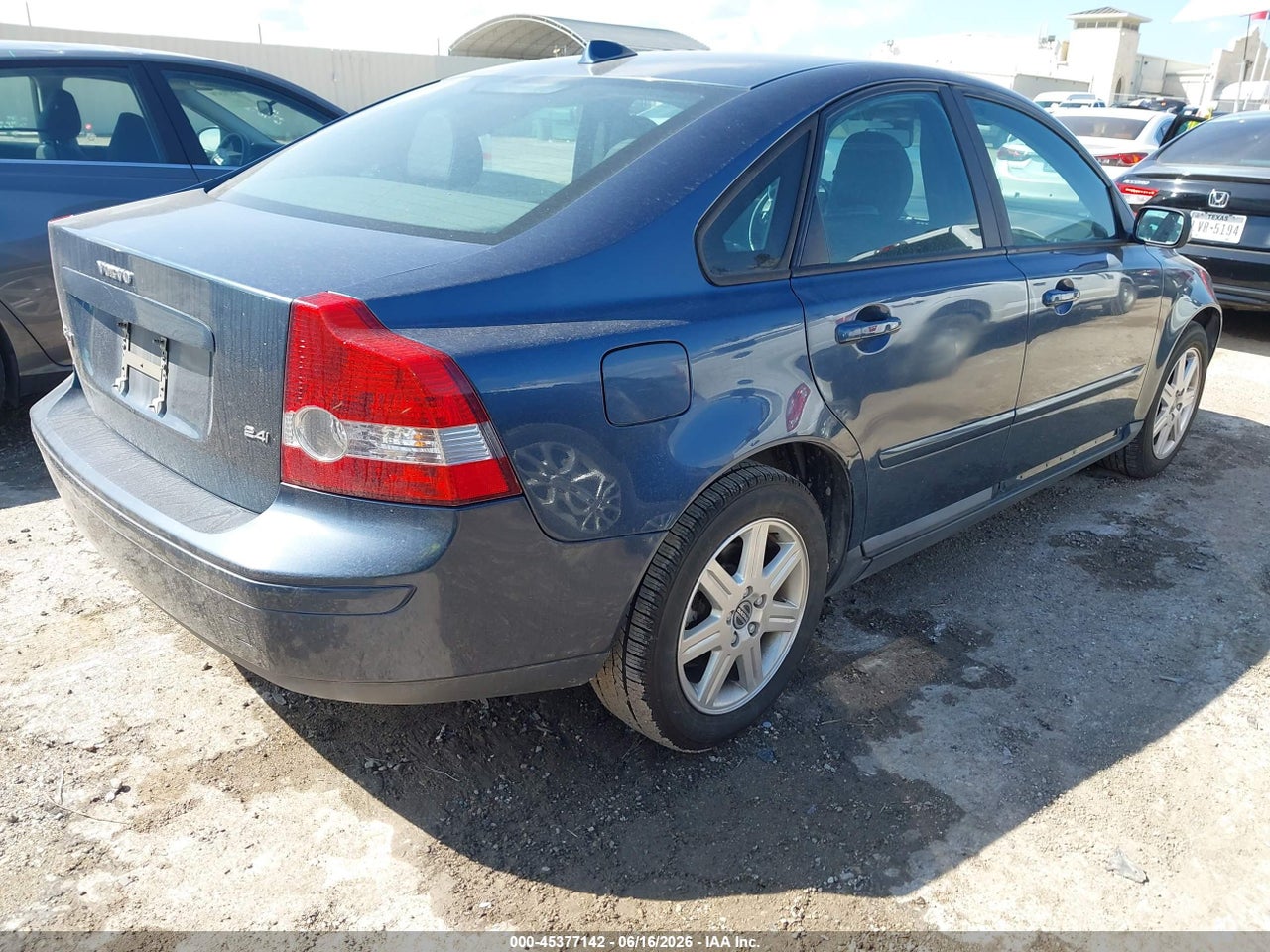 2006 VOLVO S40 2.4I · 4/11