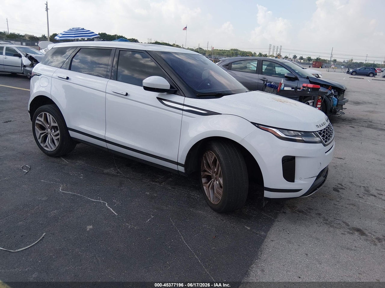 SALZJ2FX5LH****** · 2020 LAND ROVER RANGE ROVER EVOQUE S