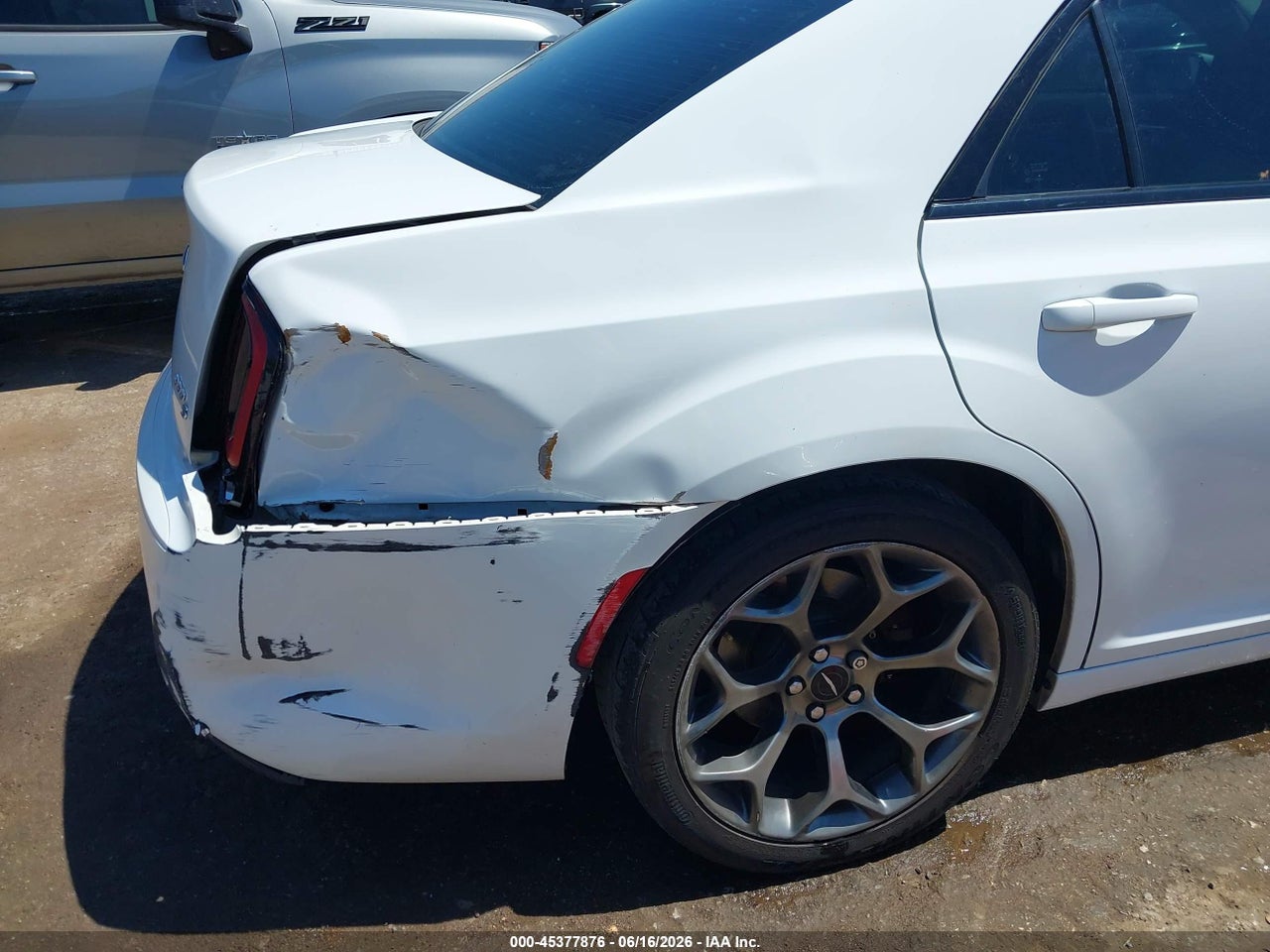 2018 CHRYSLER 300 300S · 6/11