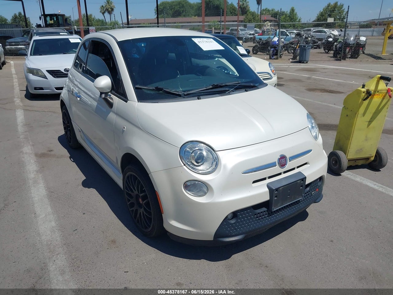 3C3CFFGE3HT****** · 2017 FIAT 500E BATTERY ELECTRIC