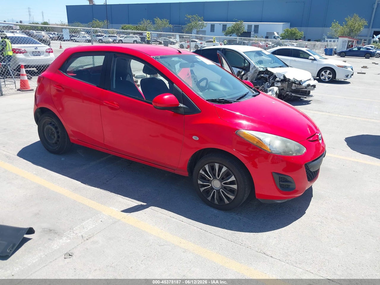 JM1DE1KZ7E0****** · 2014 MAZDA MAZDA2 SPORT