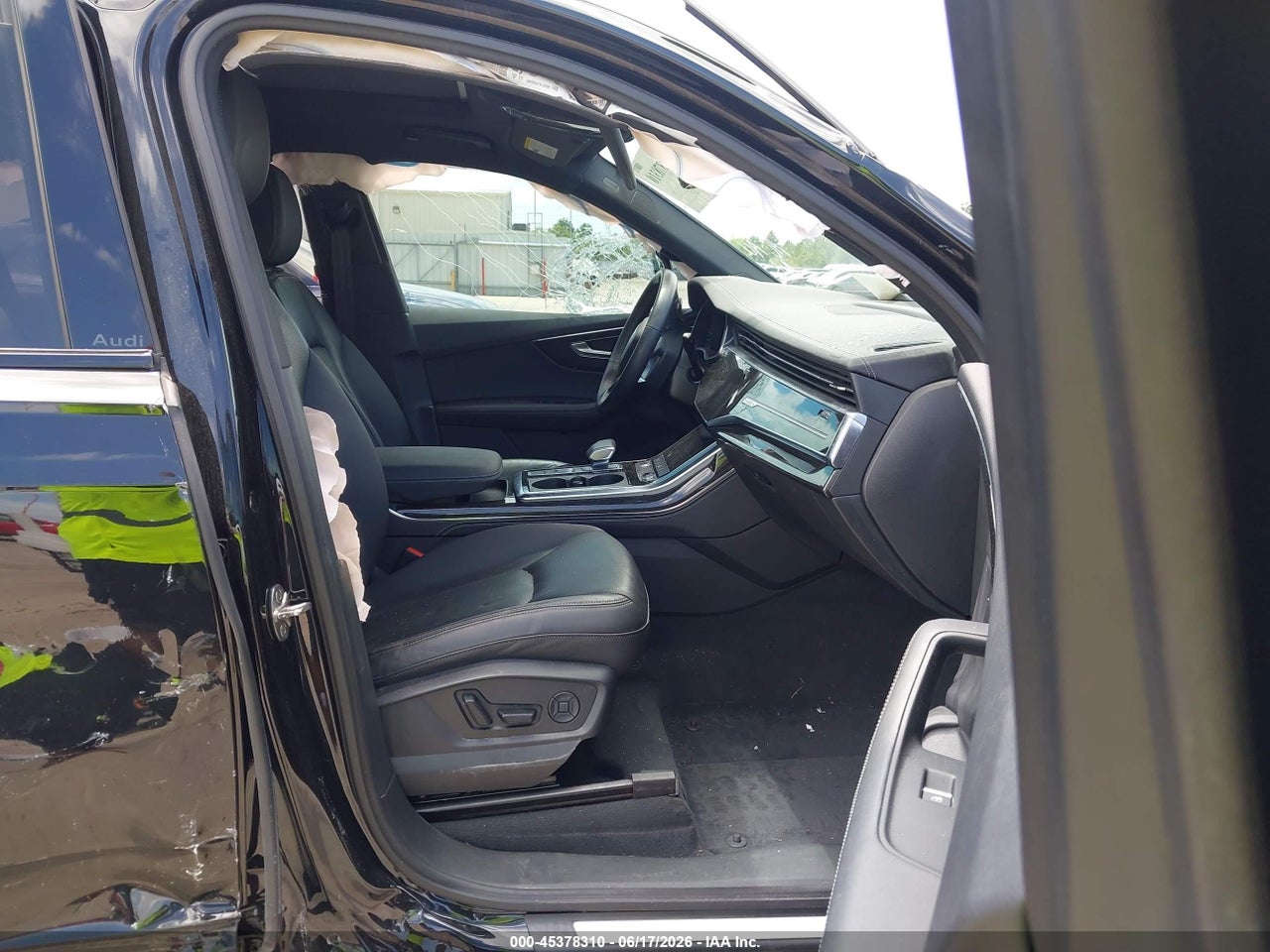 2025 AUDI Q7 PREMIUM PLUS 55 TFSI QUATTRO TIPTRONIC · 5/10