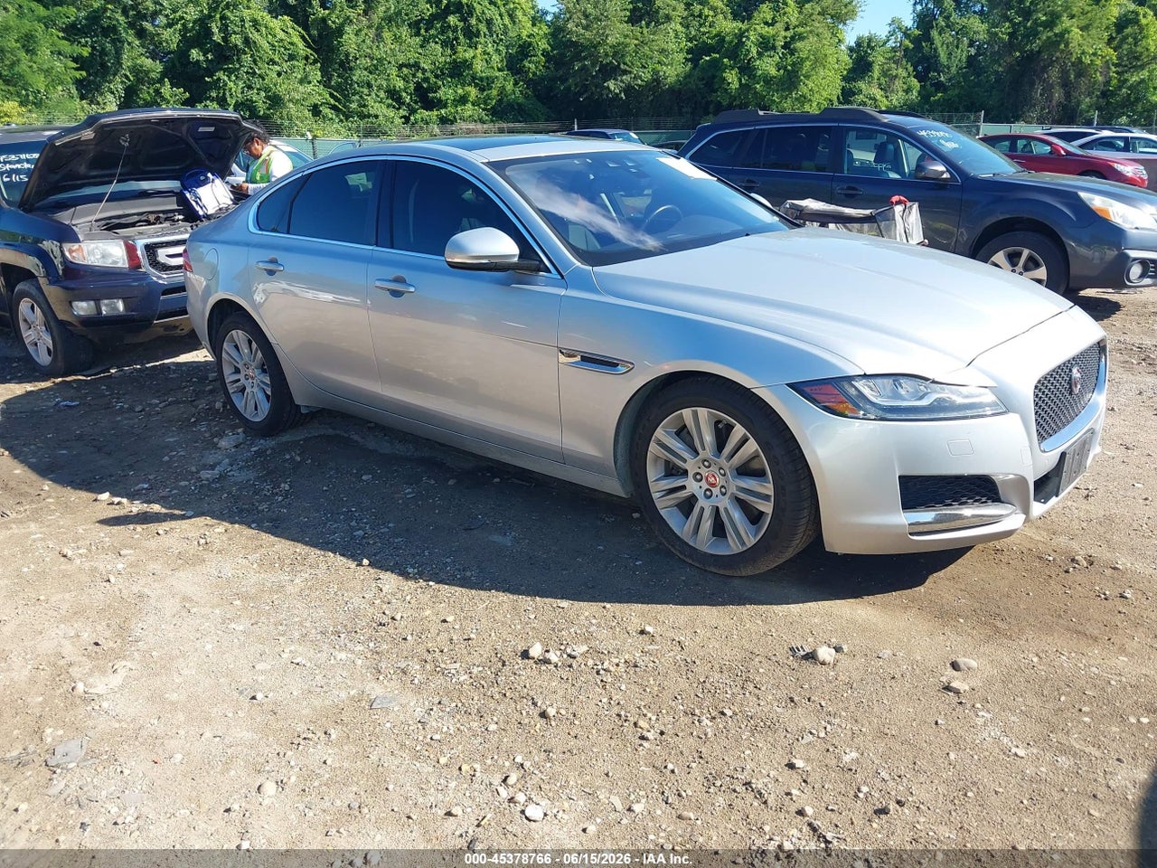 SAJBJ4BV0HC****** · 2017 JAGUAR XF 35T PREMIUM