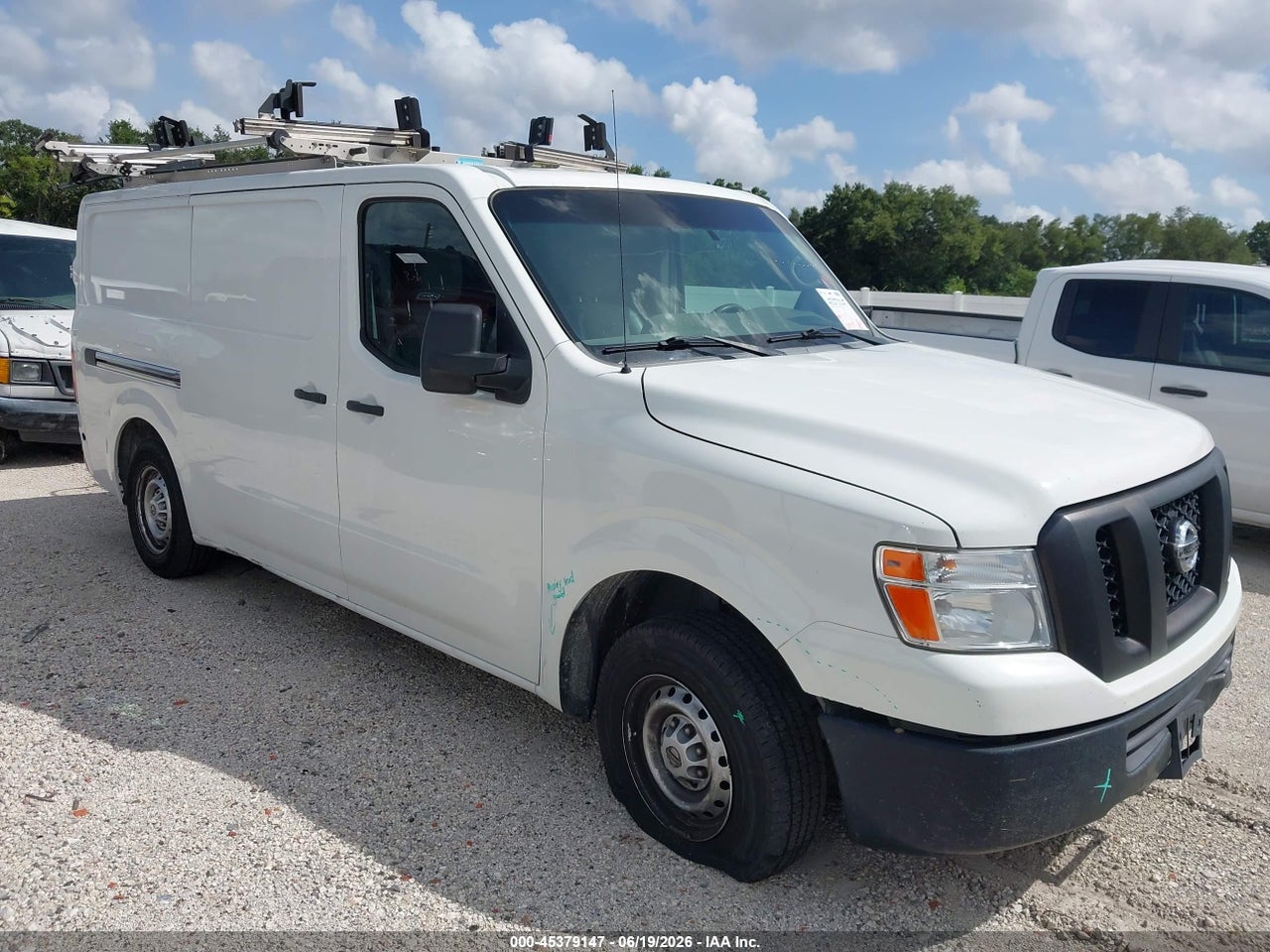1N6BF0KM2JN****** · 2018 NISSAN NV CARGO NV1500 S V6