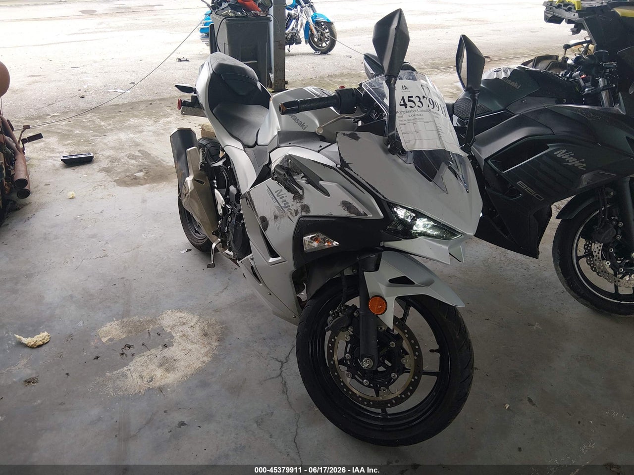 ML5EXGH17SD****** · 2025 KAWASAKI EX500 H