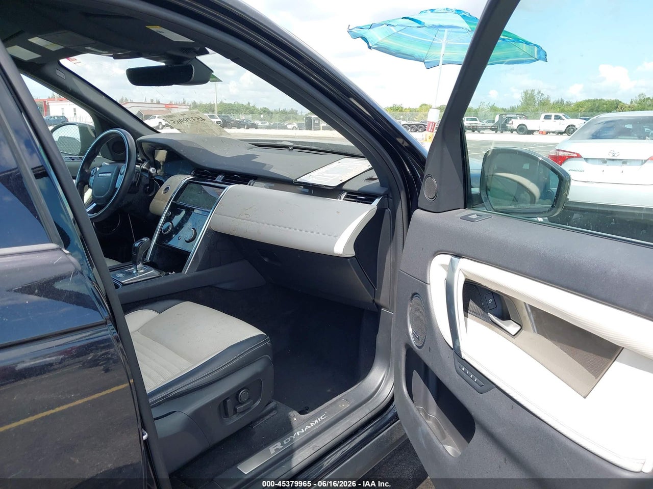 2020 LAND ROVER DISCOVERY SPORT R-DYNAMIC SE · 5/11