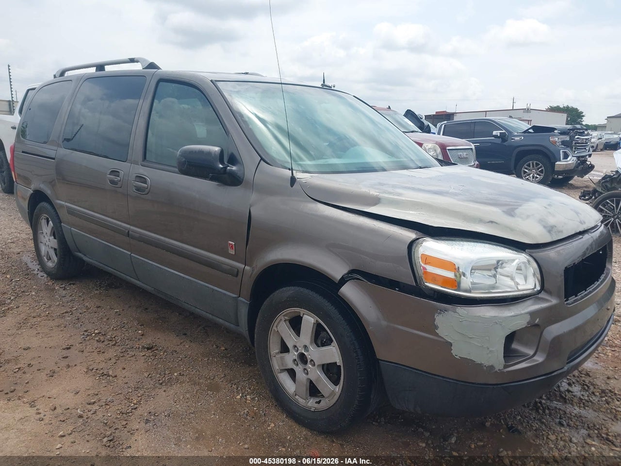 5GZDV23L25D****** · 2005 SATURN RELAY FWD