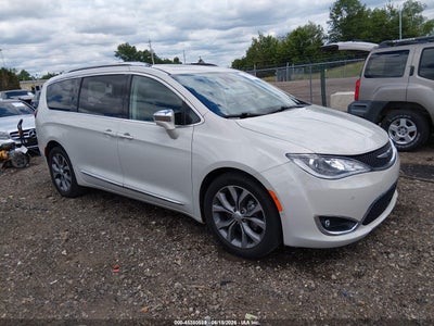 2C4RC1GG2LR****** · 2020 CHRYSLER PACIFICA LIMITED