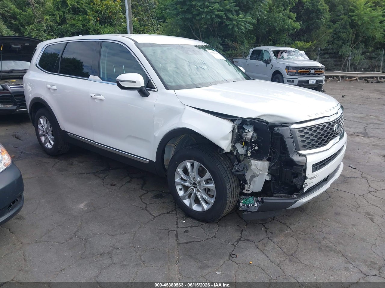 5XYP24HC2LG****** · 2020 KIA TELLURIDE LX