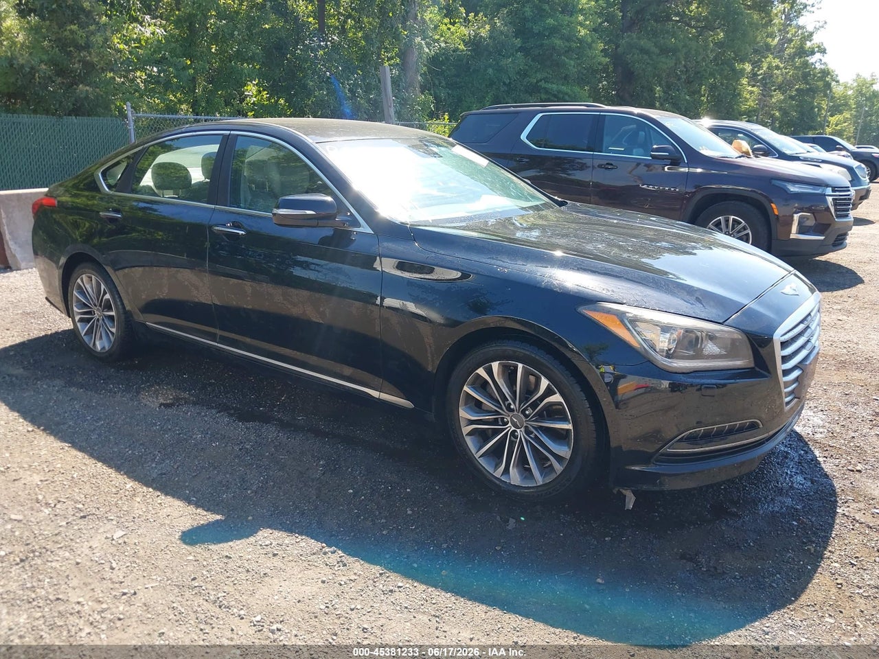 KMHGN4JE7GU****** · 2016 HYUNDAI GENESIS 3.8