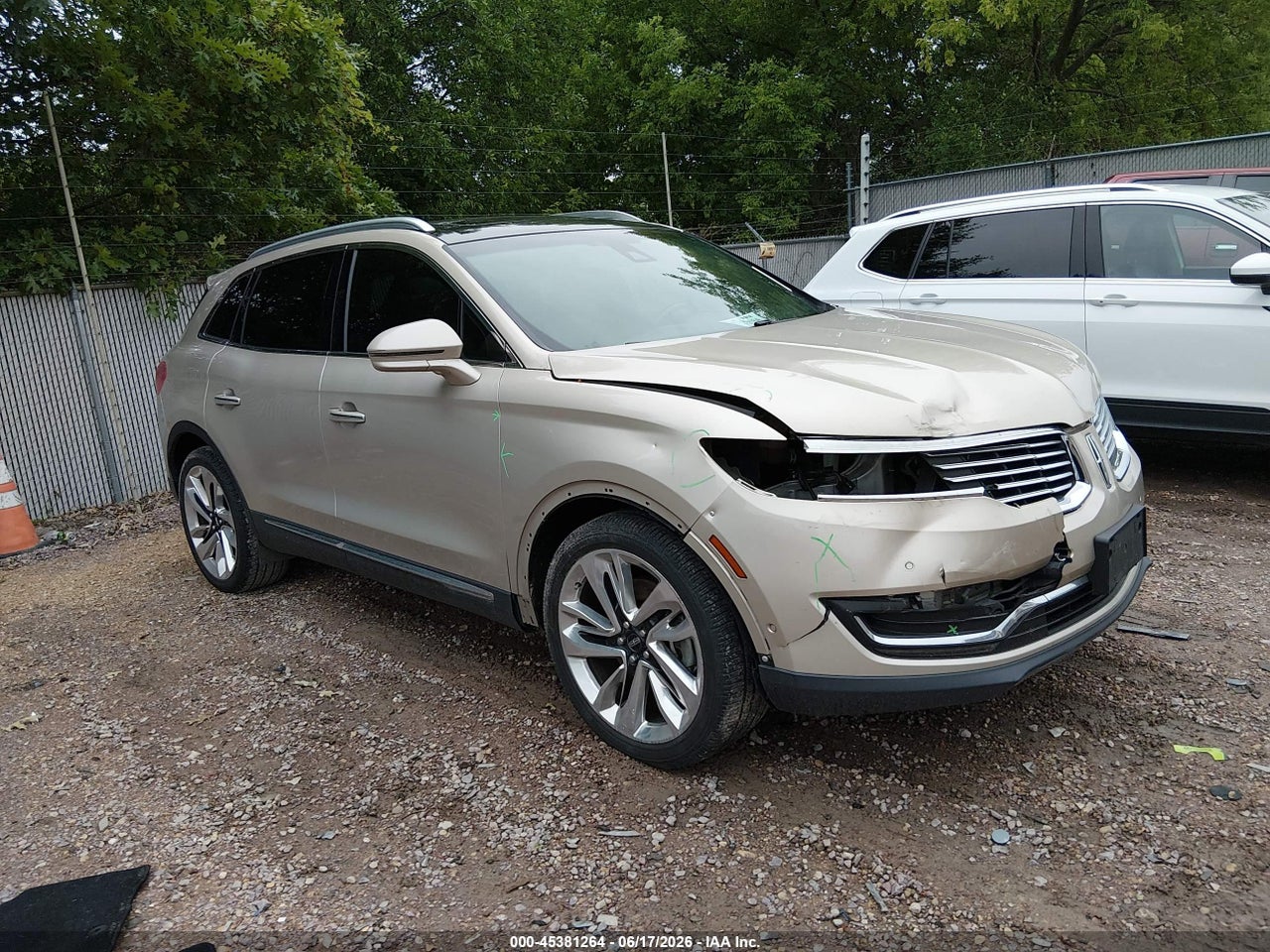 2LMPJ6LP9HB****** · 2017 LINCOLN MKX RESERVE