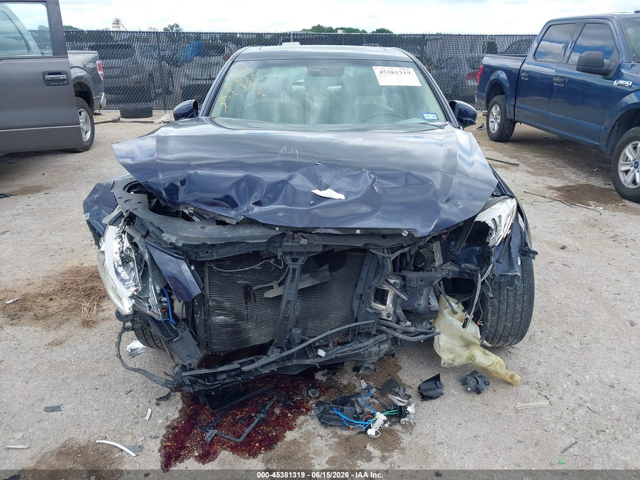 2013 HYUNDAI GENESIS 3.8 · 6/11