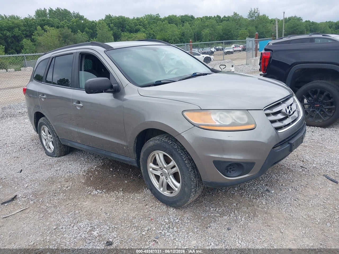 5XYZG3AB4BG****** · 2011 HYUNDAI SANTA FE GLS