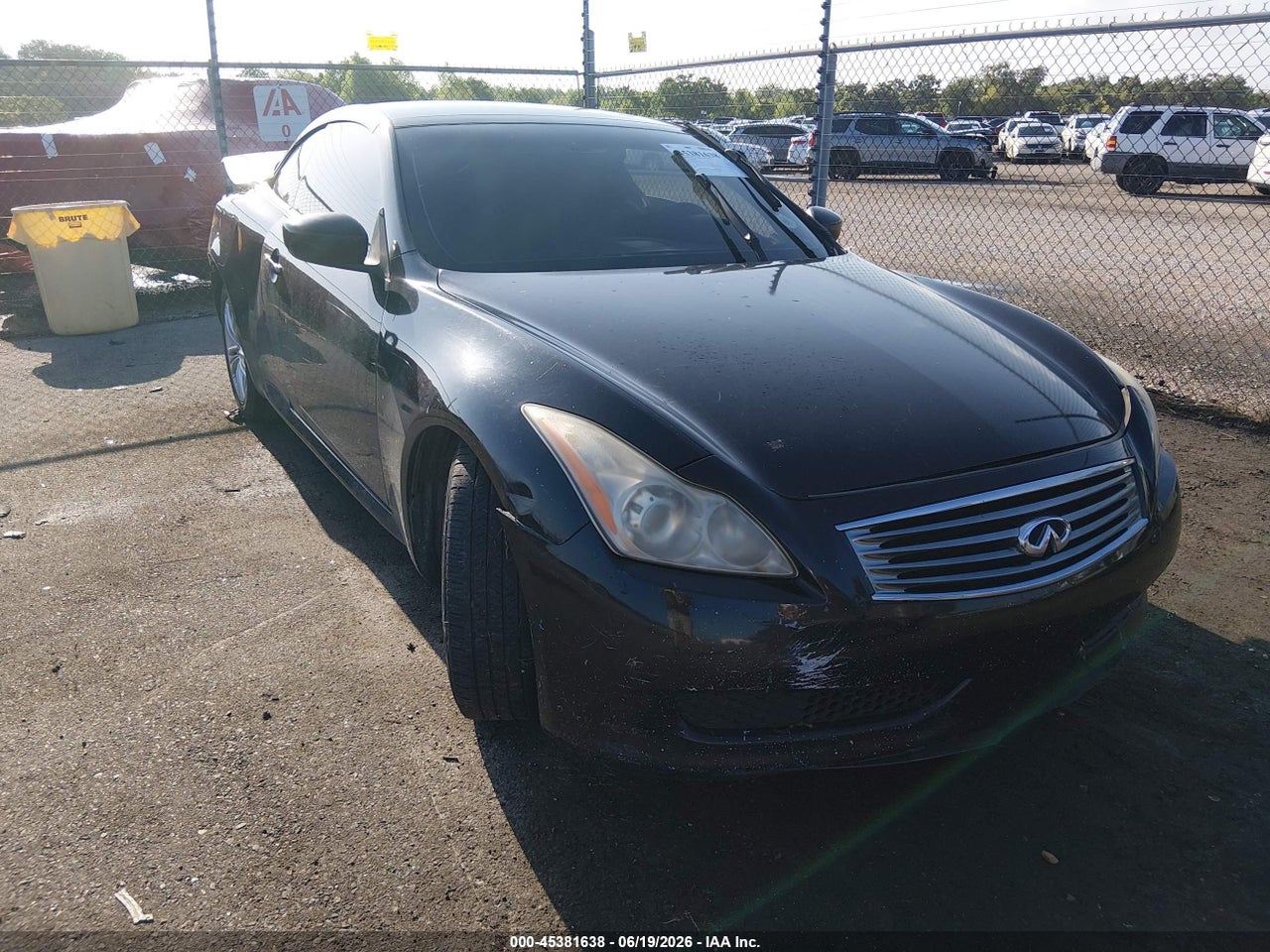 JNKCV66EX9M****** · 2009 INFINITI G37