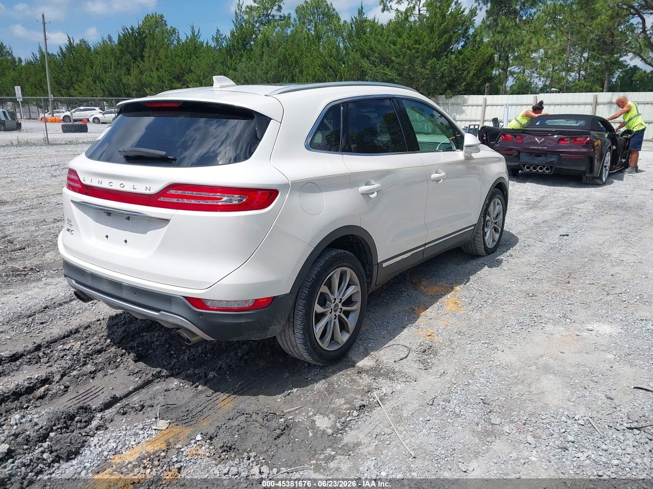 2019 LINCOLN MKC SELECT · 4/11