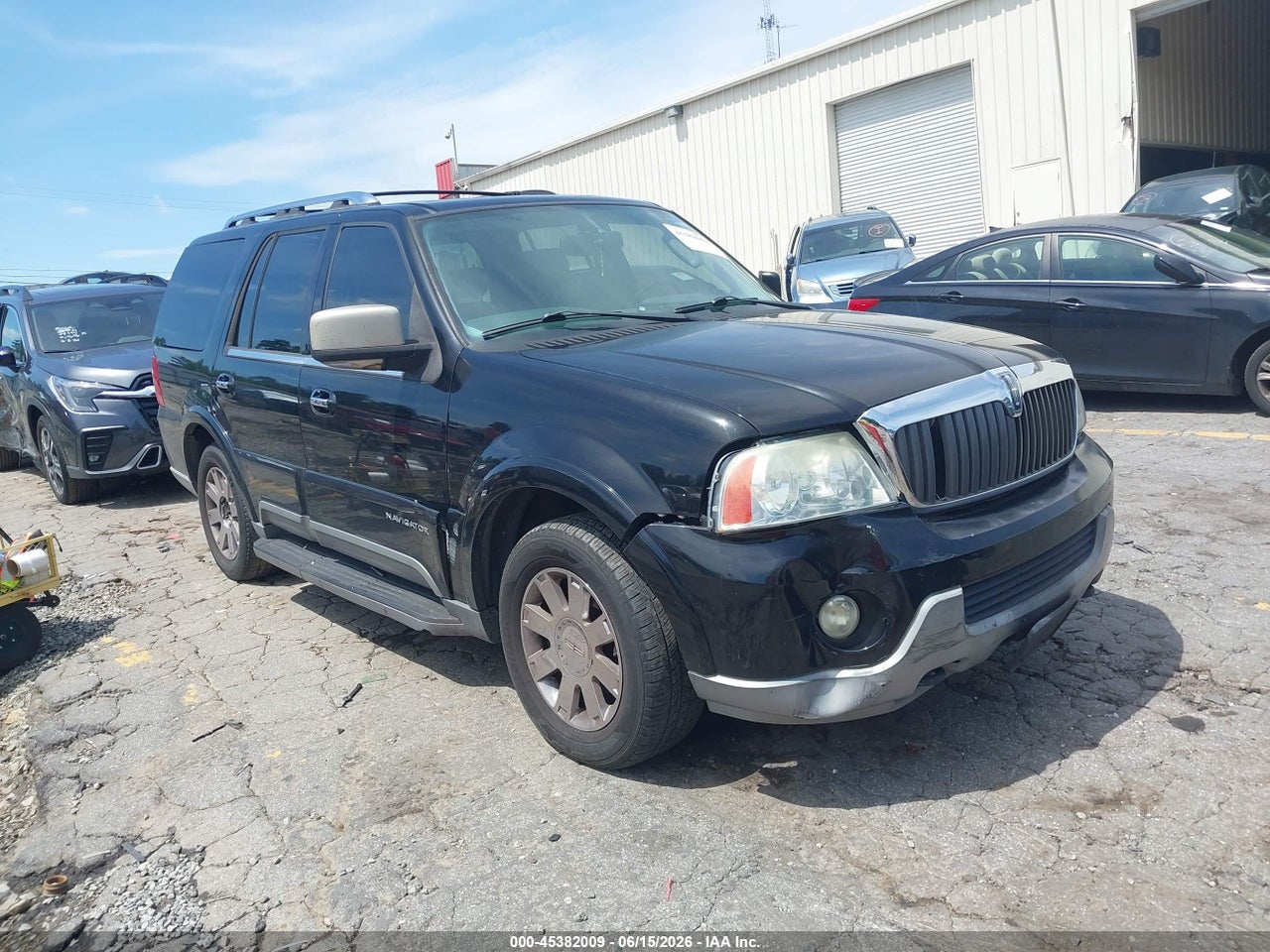 5LMFU28R44L****** · 2004 LINCOLN NAVIGATOR
