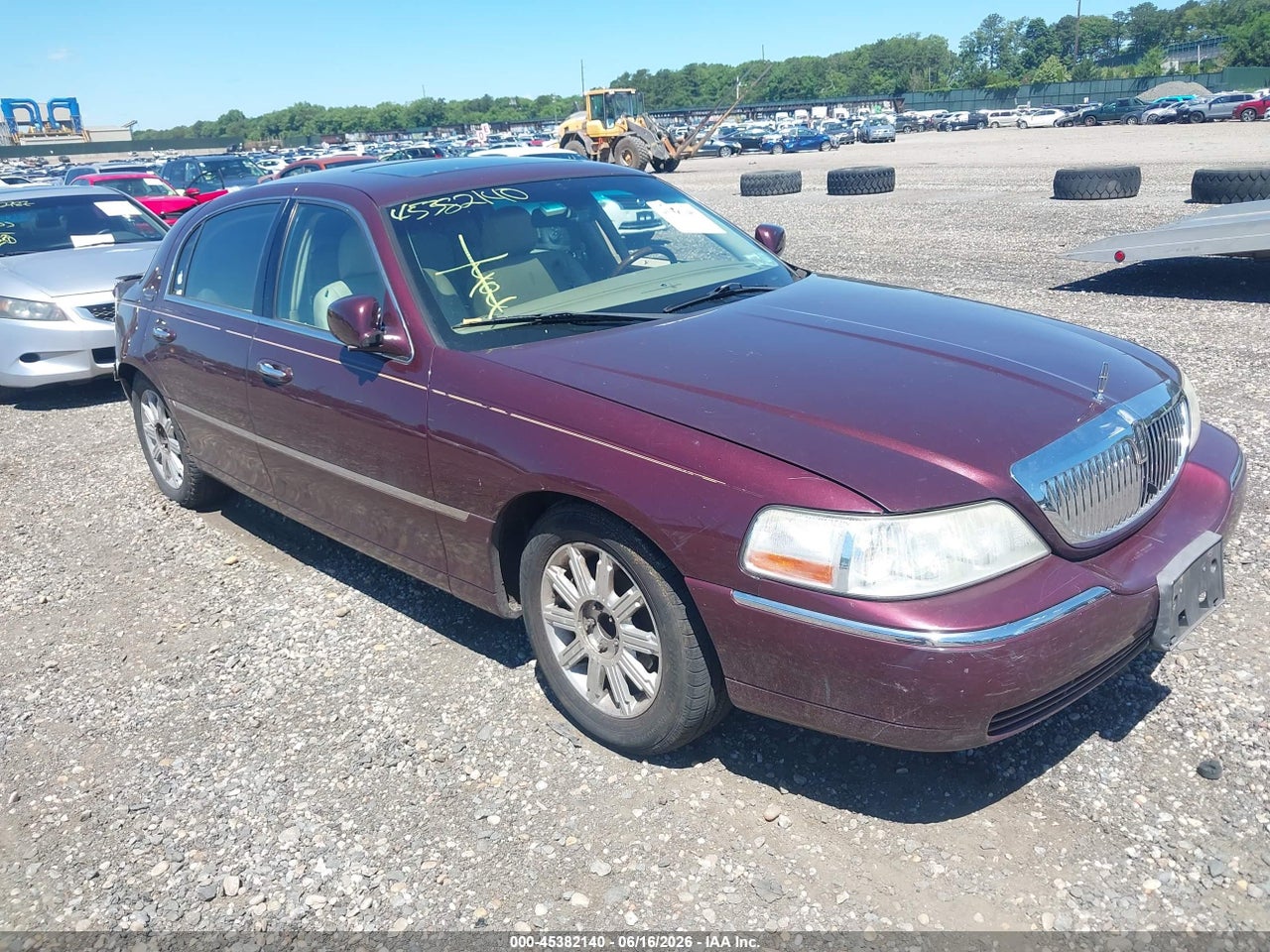 1LNHM82W66Y****** · 2006 LINCOLN TOWN CAR SIGNATURE LIMITED