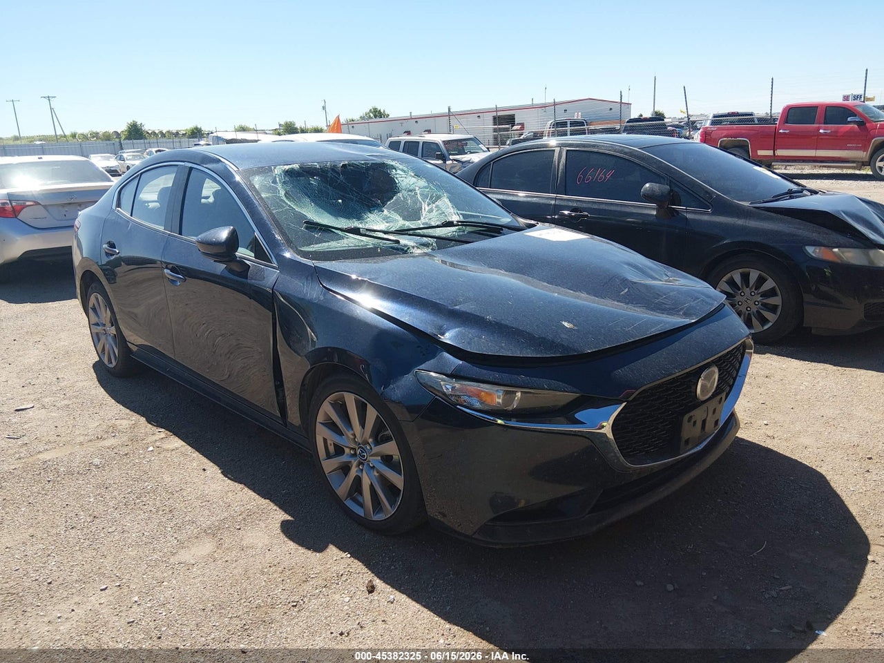 JM1BPBDM1K1****** · 2019 MAZDA MAZDA3 PREFERRED PACKAGE