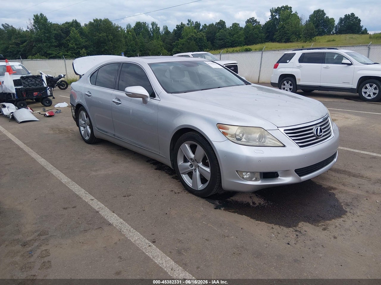 JTHBL5EF4A5****** · 2010 LEXUS LS 460