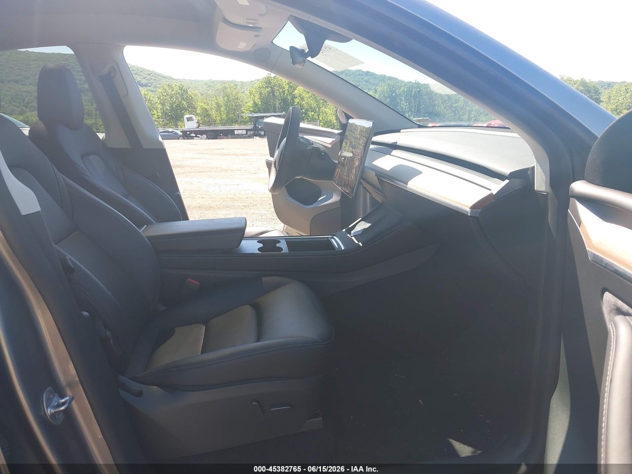 2025 TESLA MODEL Y LONG RANGE DUAL MOTOR ALL-WHEEL DRIVE · 5/11