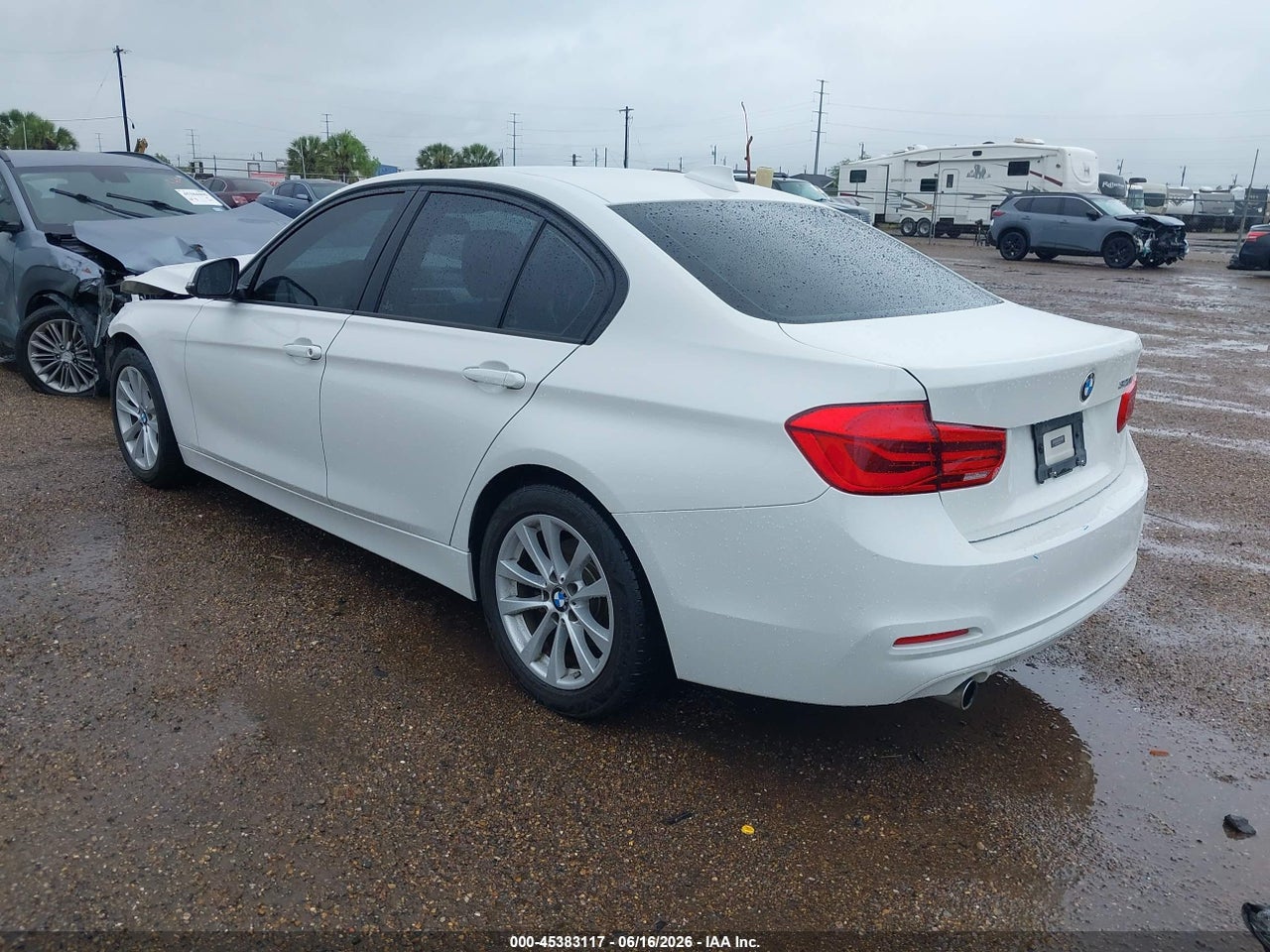 2018 BMW 320I   · 3/11