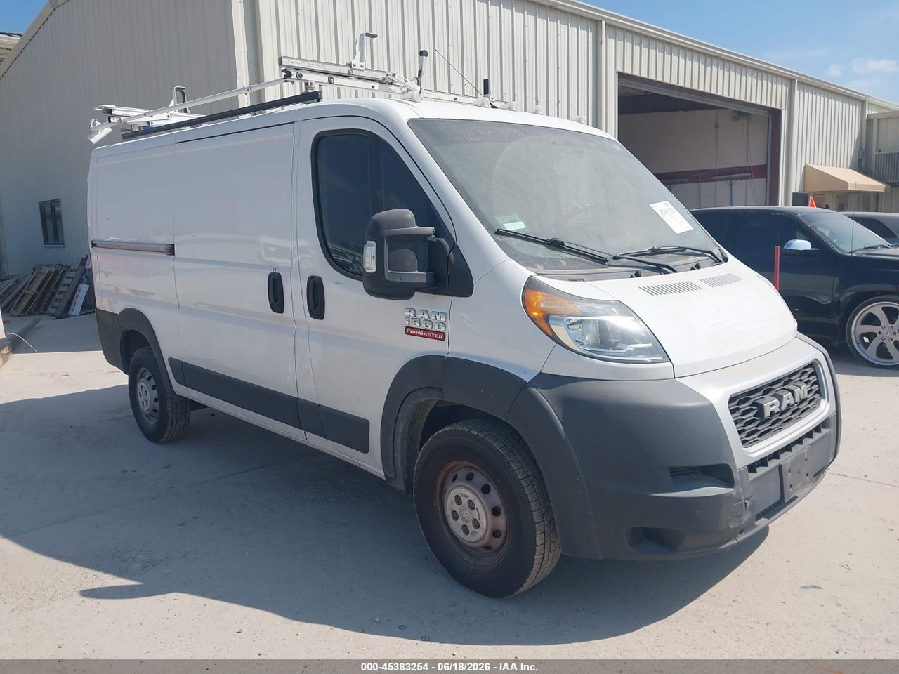 3C6TRVAGXLE****** · 2020 RAM PROMASTER 1500 LOW ROOF 136 WB