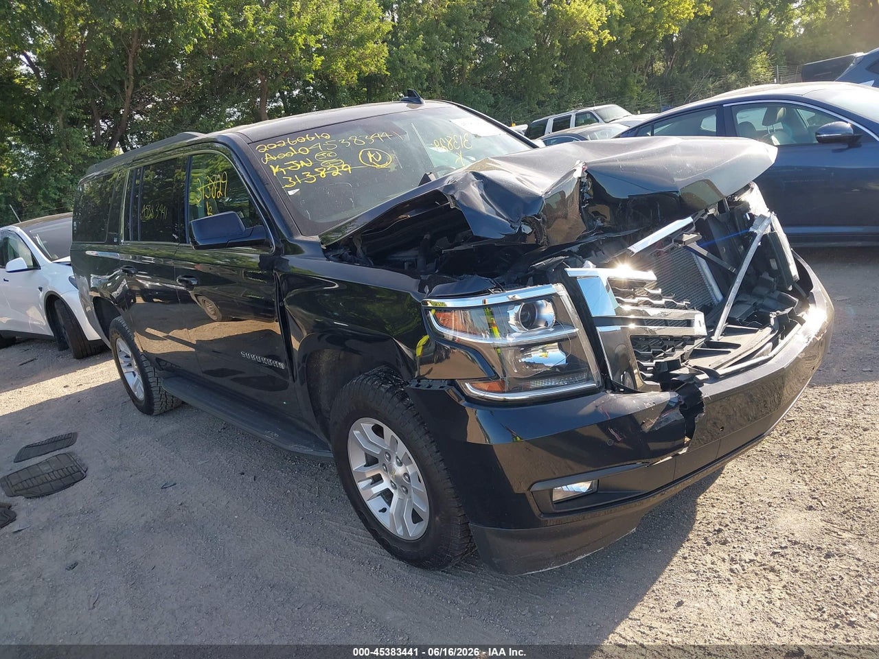 1GNSKHKC0GR****** · 2016 CHEVROLET SUBURBAN LT