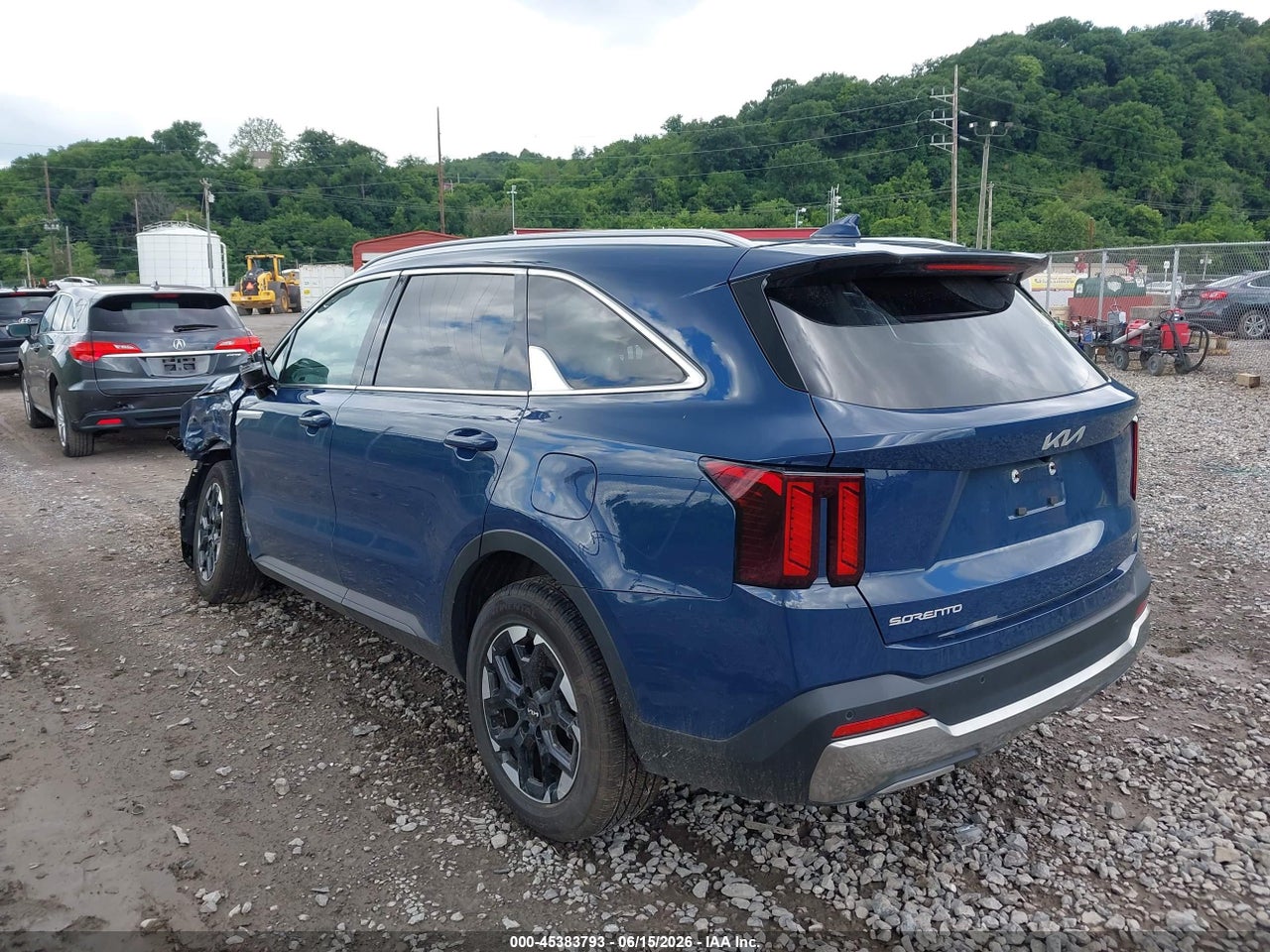 2024 KIA SORENTO S · 3/11