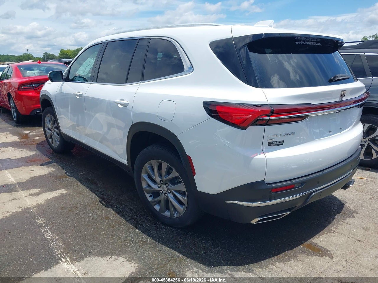 2025 BUICK ENCLAVE PREFERRED FWD · 3/11