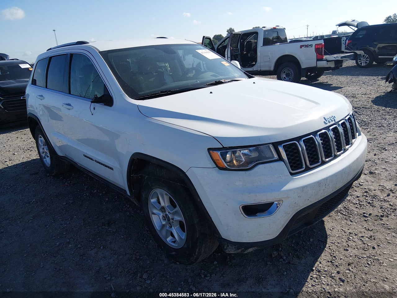 1C4RJEAG6HC****** · 2017 JEEP GRAND CHEROKEE LAREDO 4X2