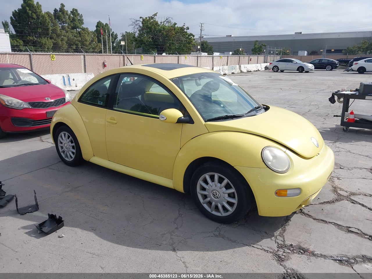 3VWCK31C45M****** · 2005 VOLKSWAGEN NEW BEETLE GLS
