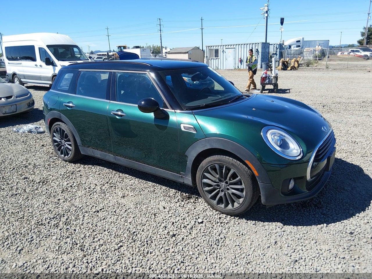 WMWLN5C52G2****** · 2016 MINI CLUBMAN COOPER