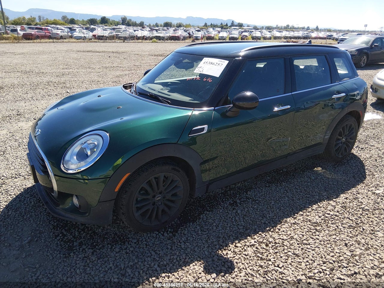 2016 MINI CLUBMAN COOPER · 2/11