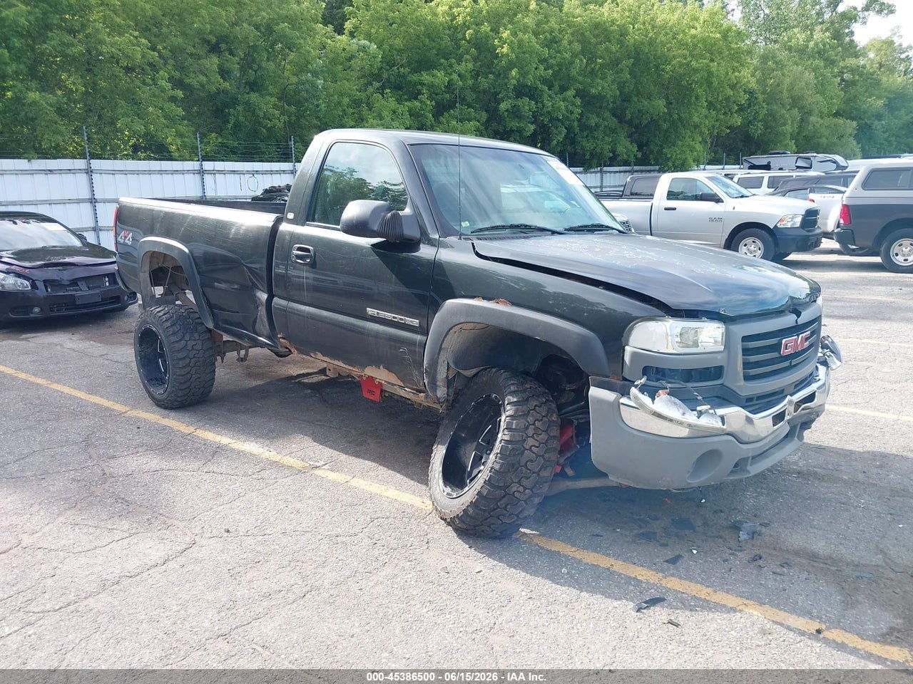 1GTHK24U55E****** · 2005 GMC SIERRA 2500HD WORK TRUCK