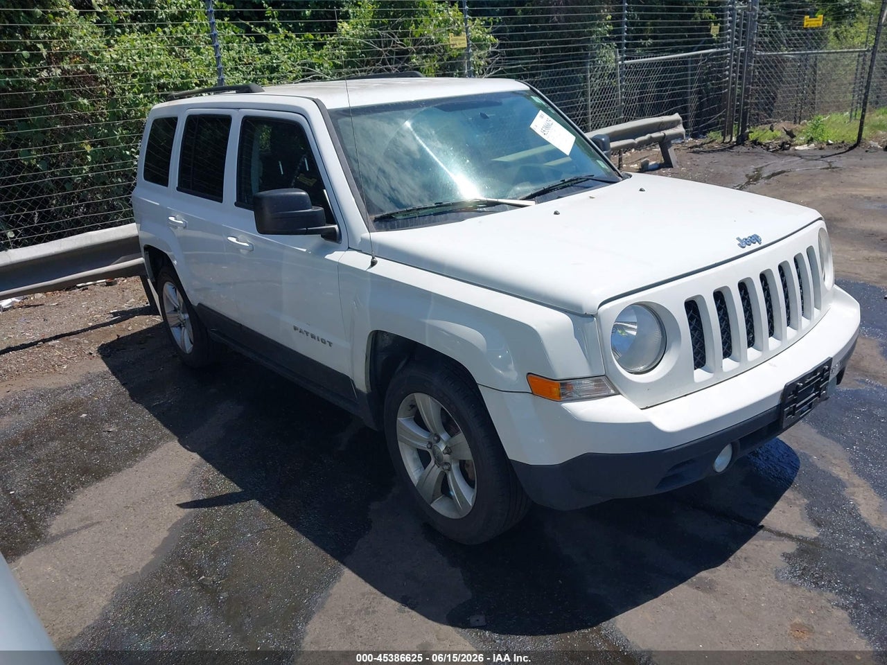 1C4NJPFA5GD****** · 2016 JEEP PATRIOT LATITUDE