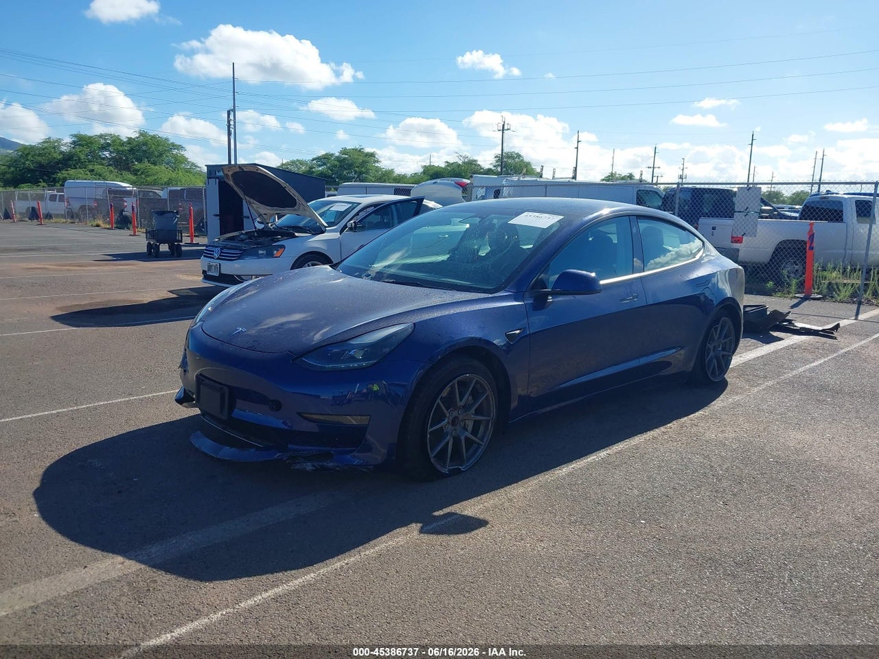 2023 TESLA MODEL 3 REAR-WHEEL DRIVE · 2/9